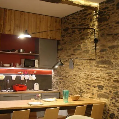 O Santo Hostel