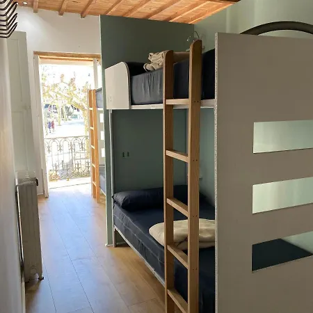 O Santo Hostal